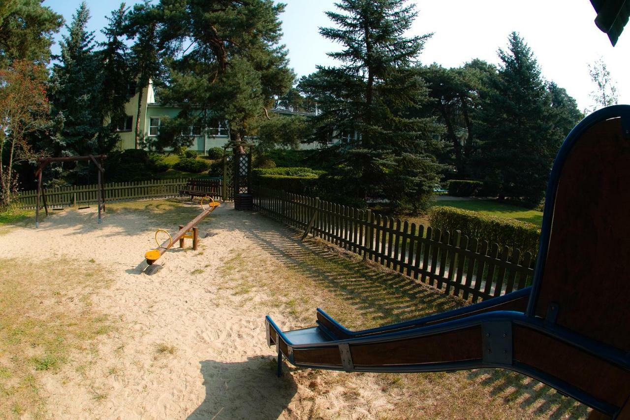 Lesny Osrodek Szkoleniowy W Puszczykowie Puszczykowo Exteriör bild